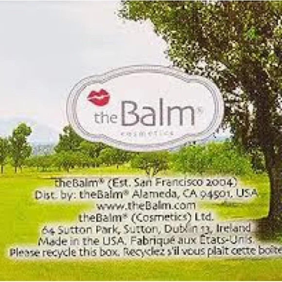 The Balm: Even Steven in After Dark Shade Whipped Foundation - Picture 3 of 7